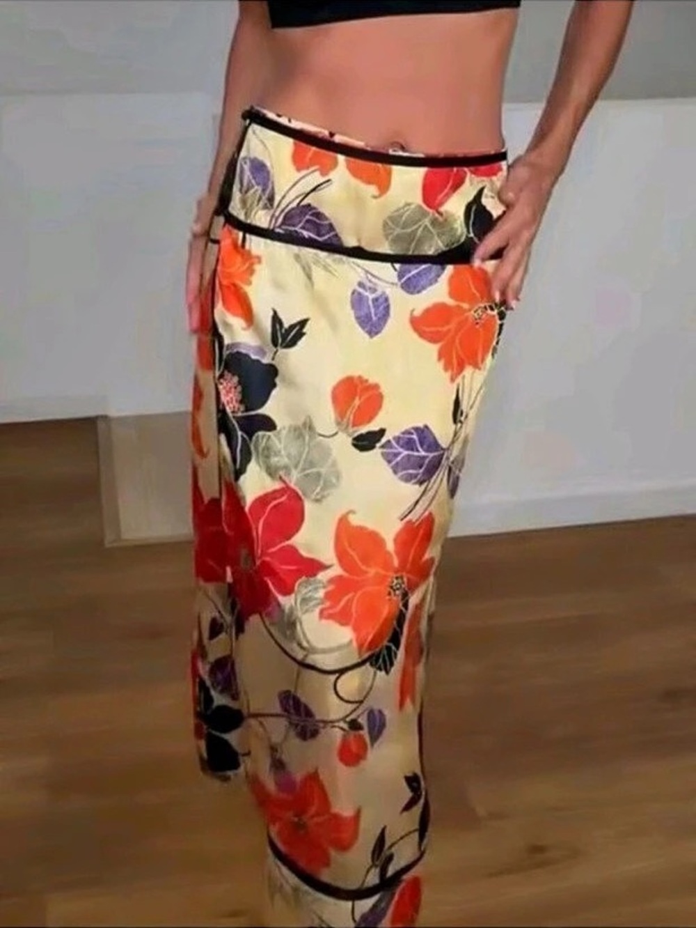 Floral Midi Skirt in Cream & Red Like New